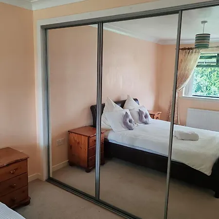 Wallace View - Holiday Home-2